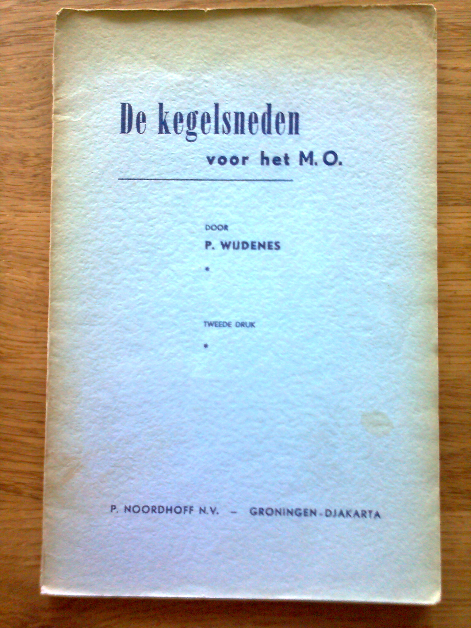De kegelsneden voor het M.O.