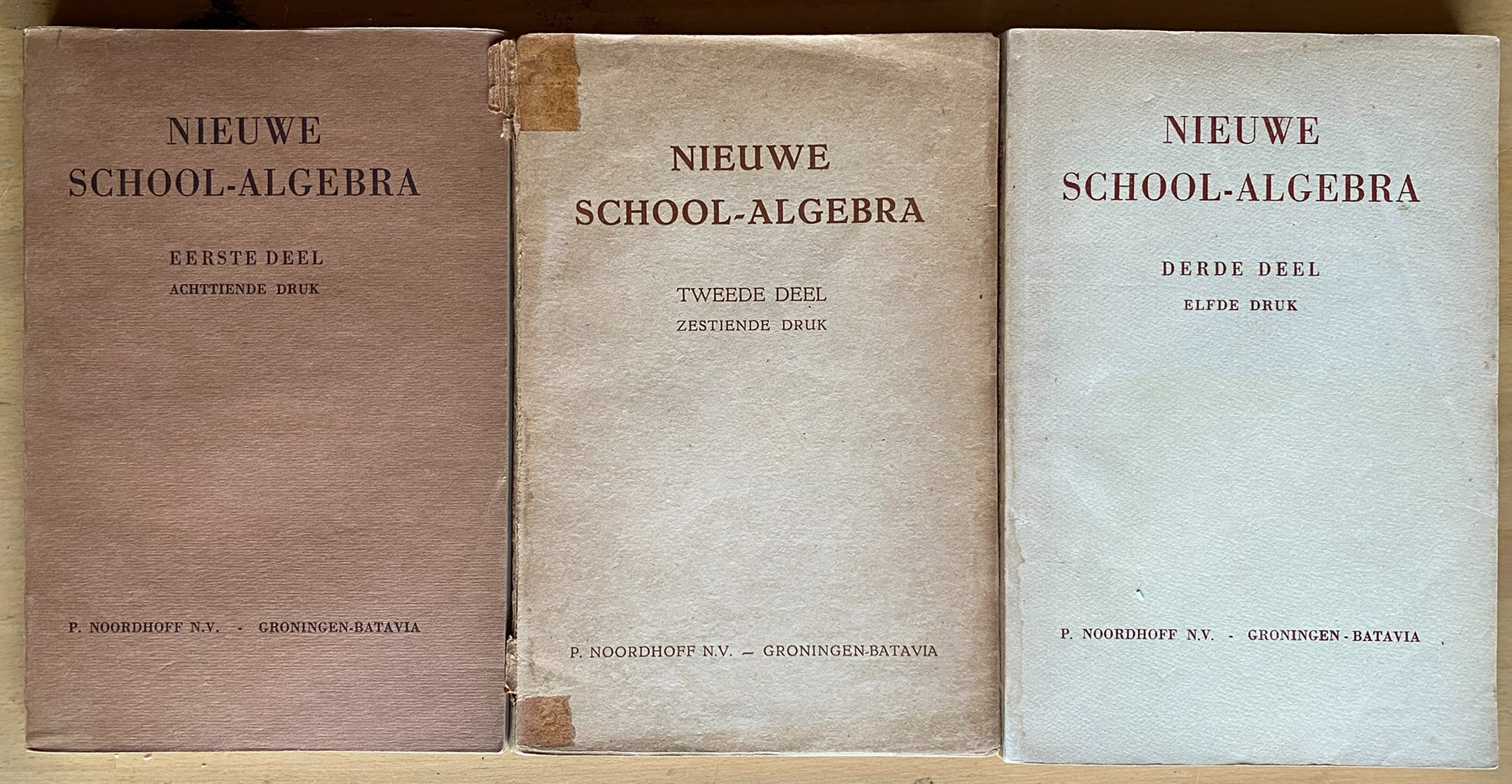 Nieuwe school-algebra I + II + III + antwoorden