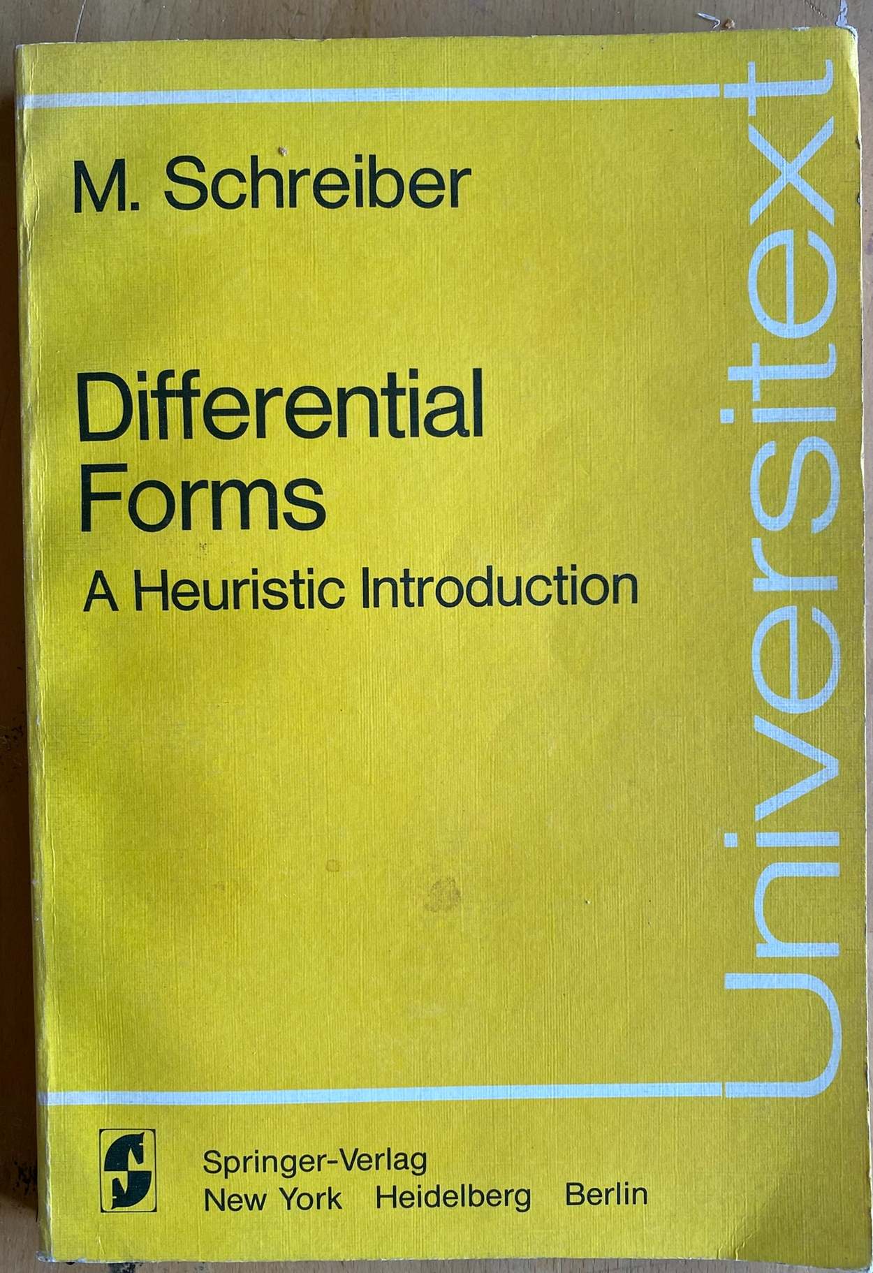 Differential Forms - A heuristic Introduction